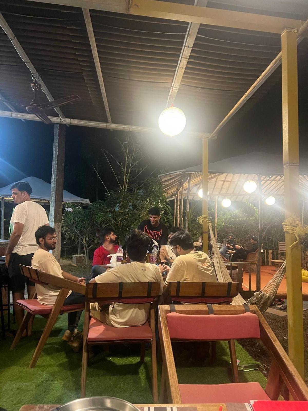 The Peace Hostel 아람볼 외부 사진